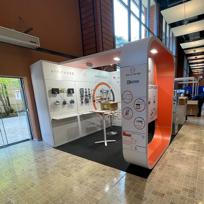 stand-transportable-display-1